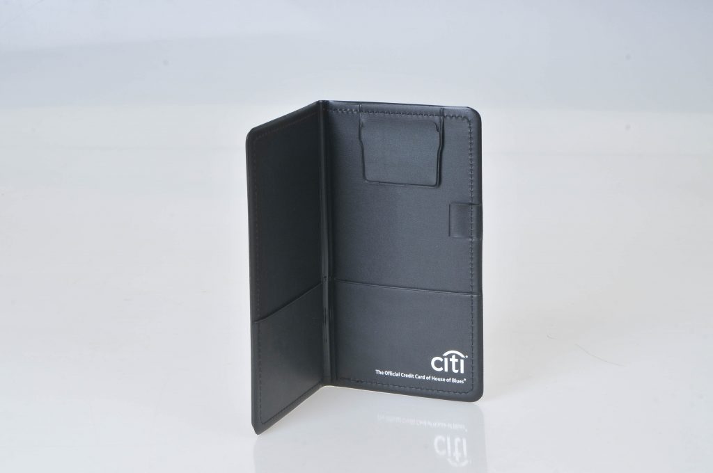 Custom Check Presenters for Hotels & Hospitality Heinn Chapman